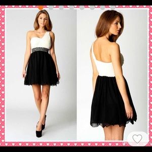 One shoulder dress in black & white.