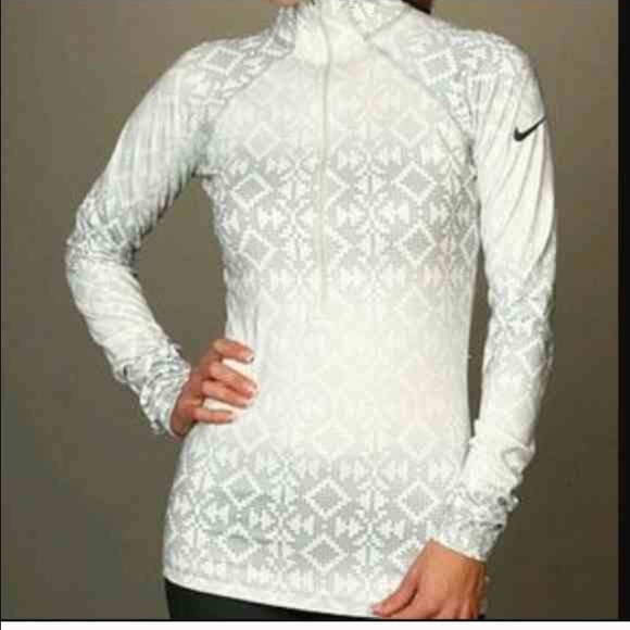 Nike Jackets & Blazers - ✨RARE print✨Women's Nike pro jacket