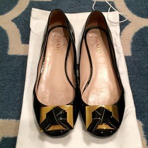 Gorgeous PRADA black patent leather flats!