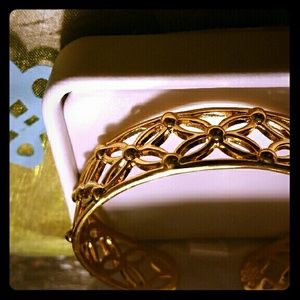 Lulu jewelry beautiful cuff golden bracelet