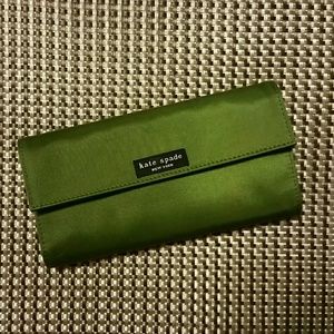 Kate Spade Green Wallet