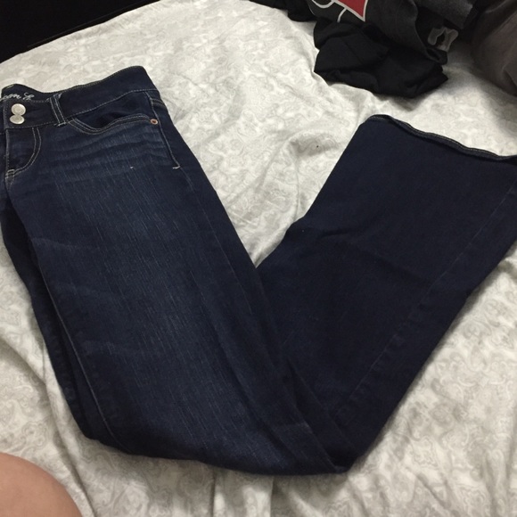 Artist American eagle jeans! Stretch fit