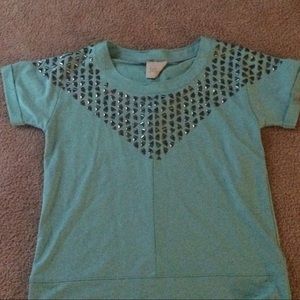 blue studed shirt