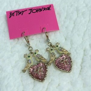 NWT Betsey Johnson Love Bird Heart drop earrings