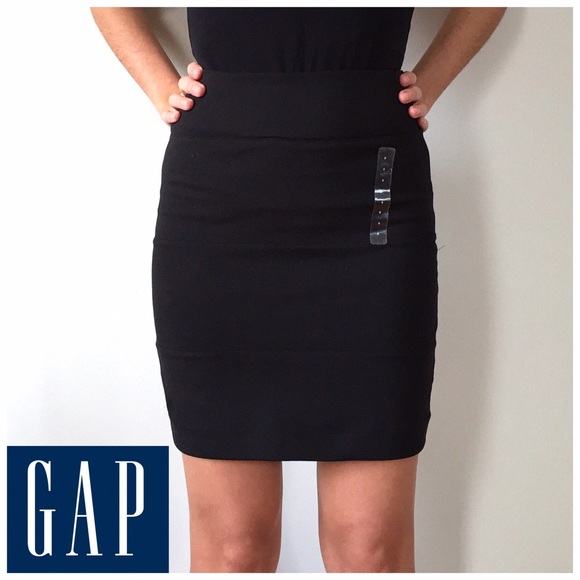GAP Dresses & Skirts - NWT Gap Cotton Black Fitted Skirt