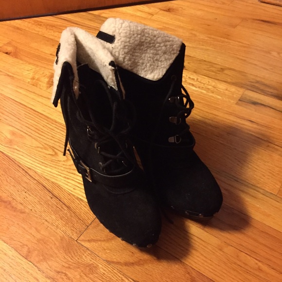 Boots - Picture 1 of 3