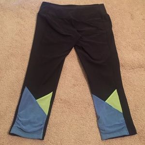 Nike Dri-Fit black crop workout pants