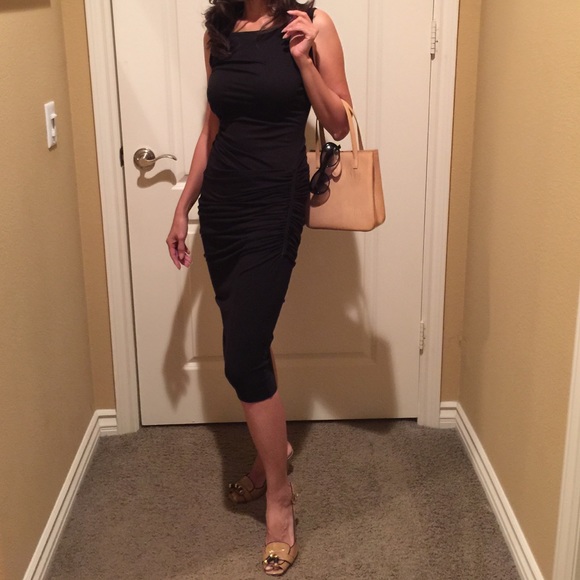 Max Studio body con dress. - Picture 2 of 4