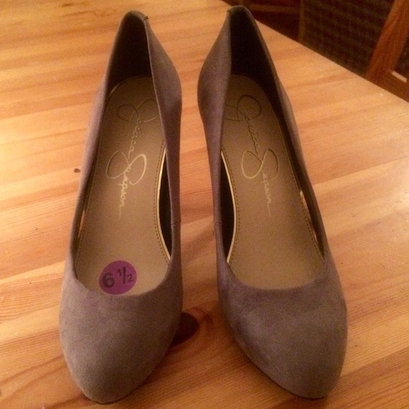NEW Jessica Simpson gray heels 6.5
