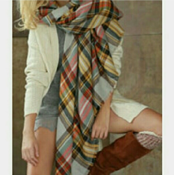 SOLD OUT Autumn Day Plaid Blanket Scarf - Picture 2 of 2