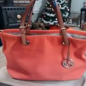 Michael Kors tote