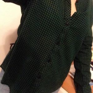 Dark green plaid top NWT