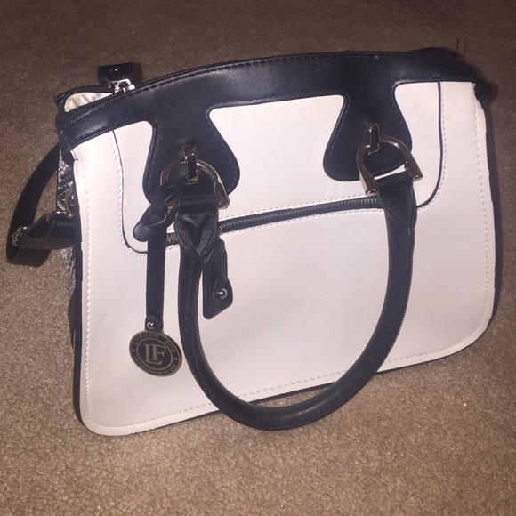 London Fog white & black purse w/ snakeskin sides