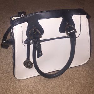 London Fog white & black purse w/ snakeskin sides