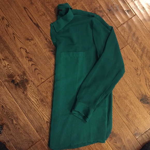 Sheer Green Blouse - Picture 3 of 3