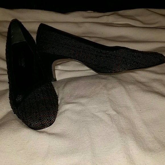 Heels - Picture 2 of 4