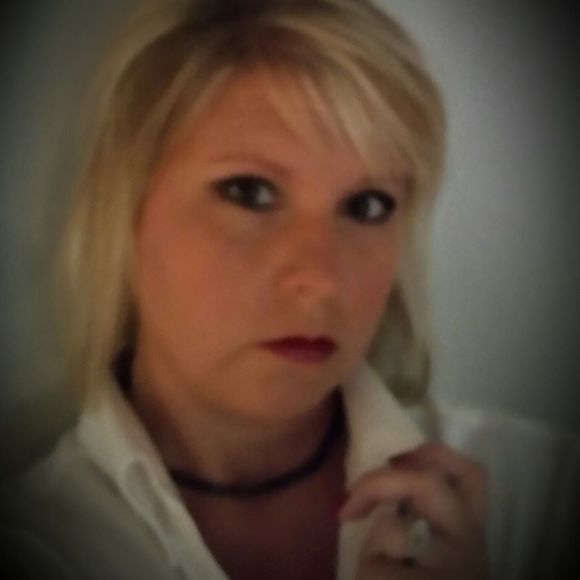Meet your Posher, Stacey - Picture 1 of 1