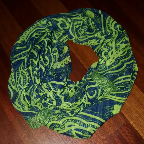 Lightweight blue and green paisley scarf