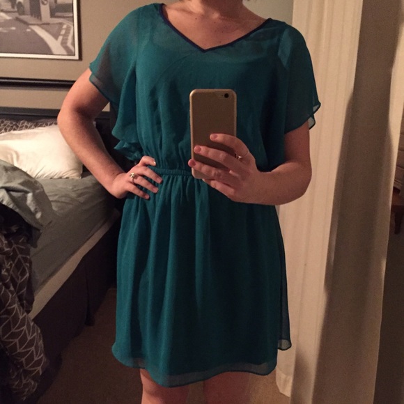 *sold* Express Teal Flowy Mini Dress - Picture 3 of 4
