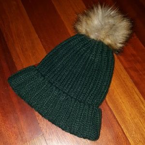 Forest green knit winter hat with pom NWOT
