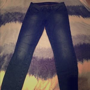 Guess jeans.