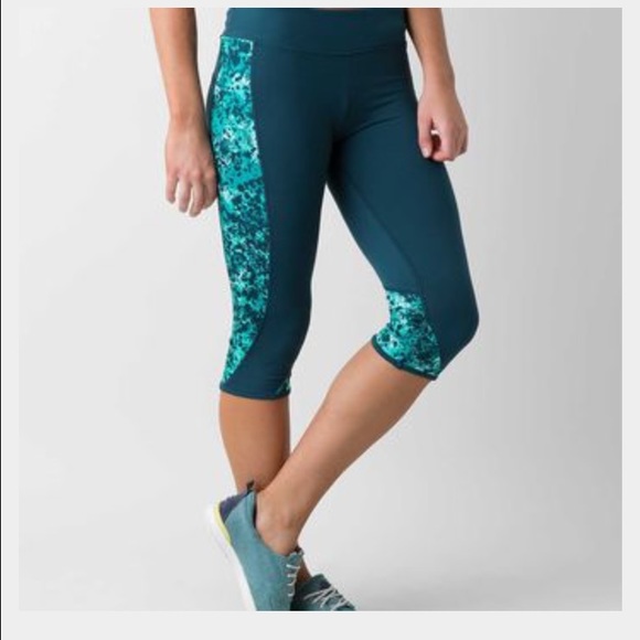 Hurley/Nike Dri Fit Capri pants