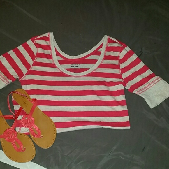 OLD NAVY  TEE