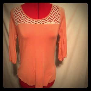 Signature Studio Peach and lace 1/4 sleeve.