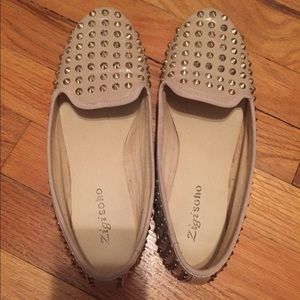 Size 8 Zigi Soho Spiked Flats