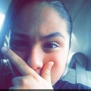 Meet your Posher, Alexia