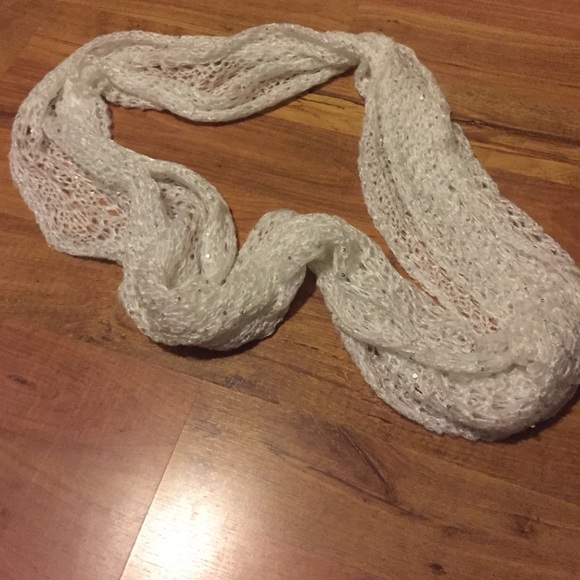 scarves - Picture 2 of 4