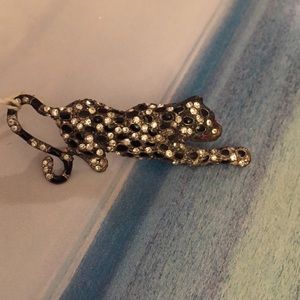 Lion brooche