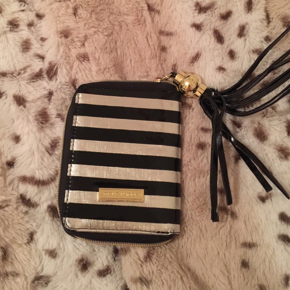 Steve madden phone wallet