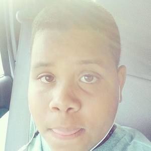 Meet your Posher, Emmanuel