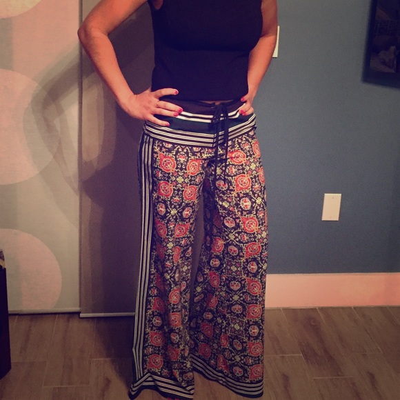 Unique Wide Leg Pants for Lazy or Beach Days