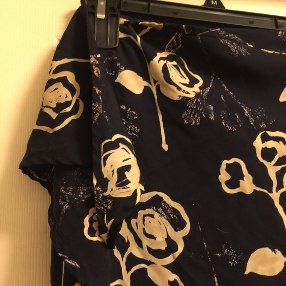 Maggie Barnes Petite 20WP Faux Wrap Pattern Skirt - Picture 3 of 4