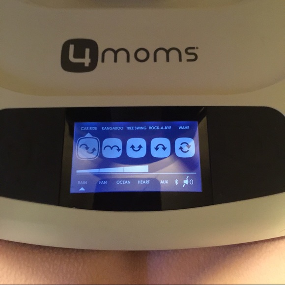 SOLD -4MOMS baby swing ****** SOLD***** - Picture 3 of 3