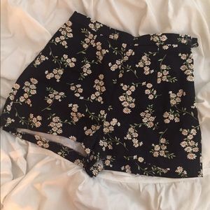 Brigg's high wasted daisy shorts