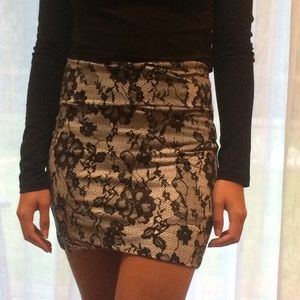 Floral mini skirt