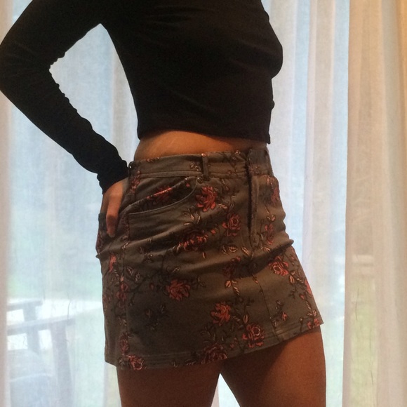 Short mini floral jean skirt