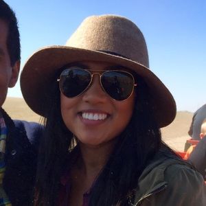 Meet your Posher, Monica