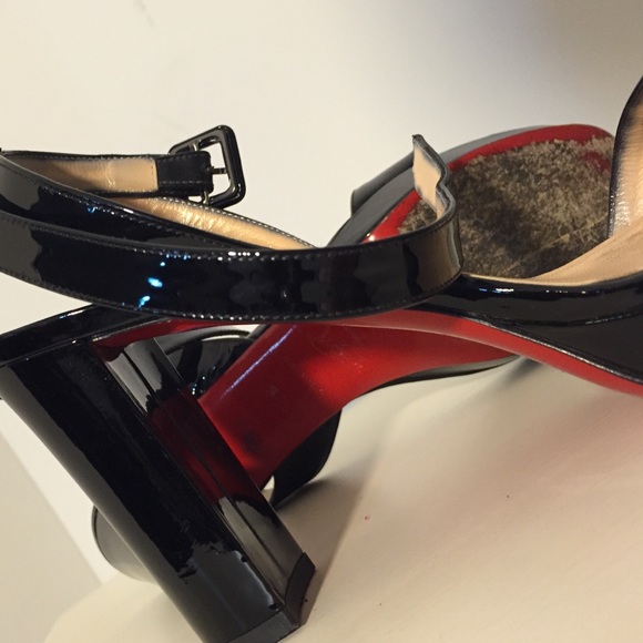 Black patten leather louboutins - Picture 3 of 4