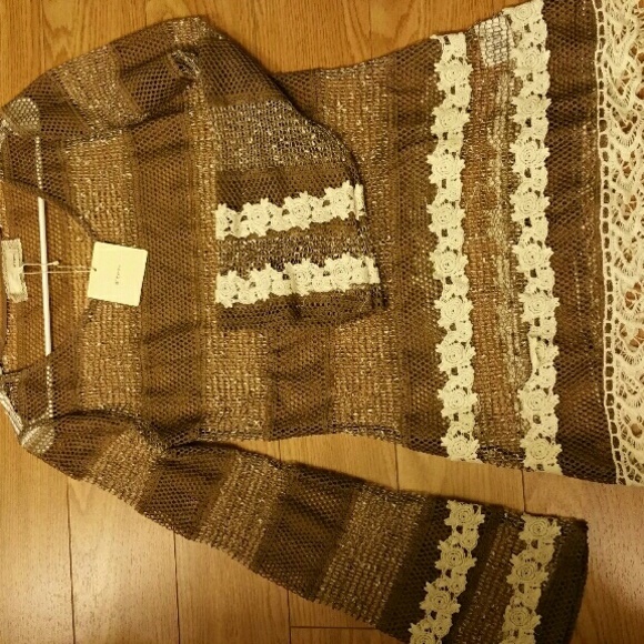 A'REVE Brown & Creme tunic top - Large NWT