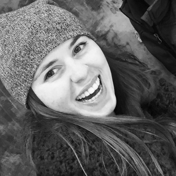 Meet your Posh Ambassador - Picture 2 of 4