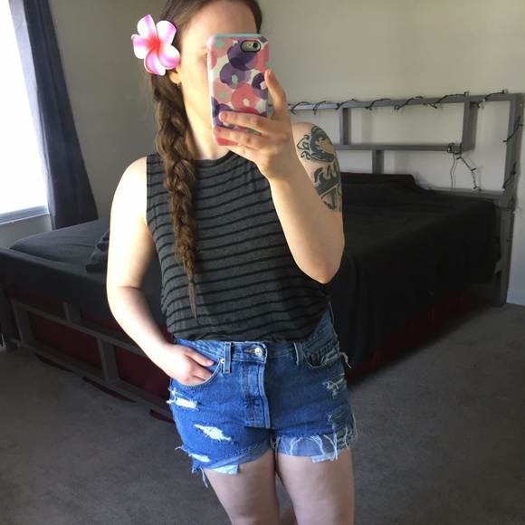 Meet your Posh Ambassador - Picture 4 of 4