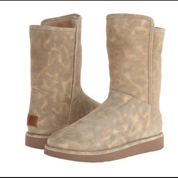 UGG Shoes - UGG Collection Abree Short Leopard