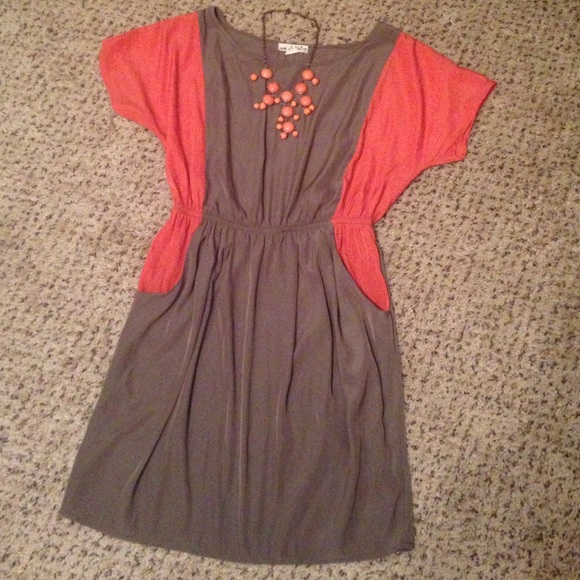 one clothing Dresses & Skirts - Brown and coral cute dress!!