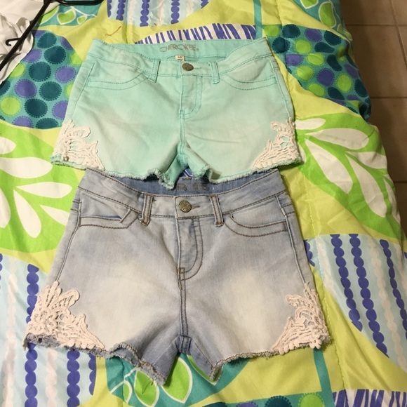 2 pairs of shorts ❗️❗️❗️❗️