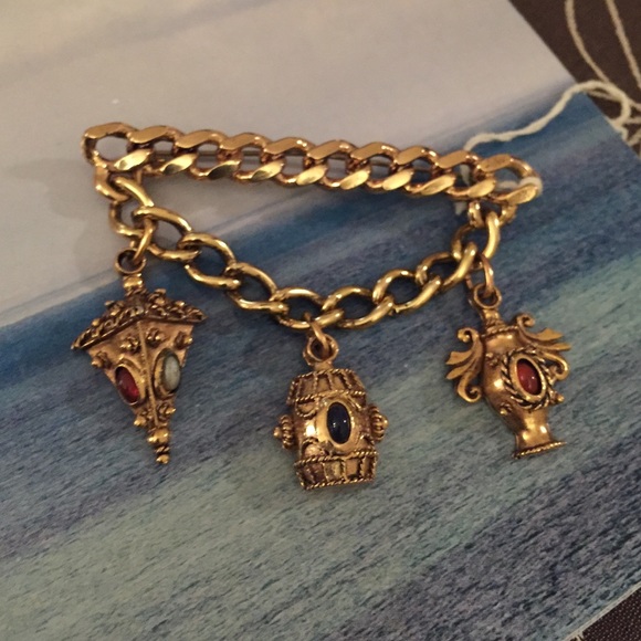 Vintage "Nieder" brooche
