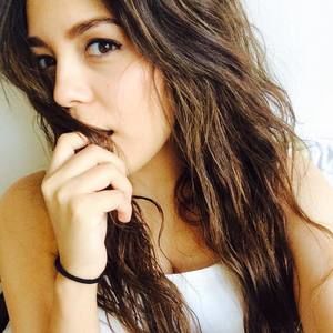 Meet your Posher, Alejandra